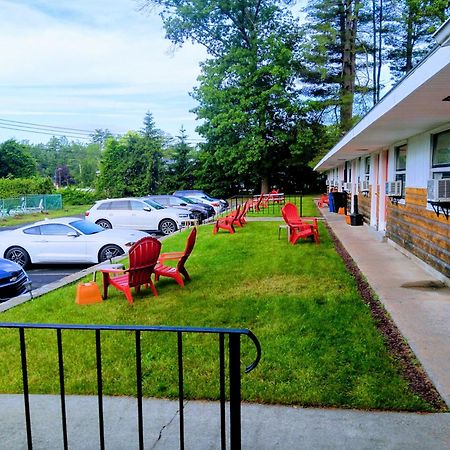 Robin Hood Motel Saratoga Springs Dış mekan fotoğraf