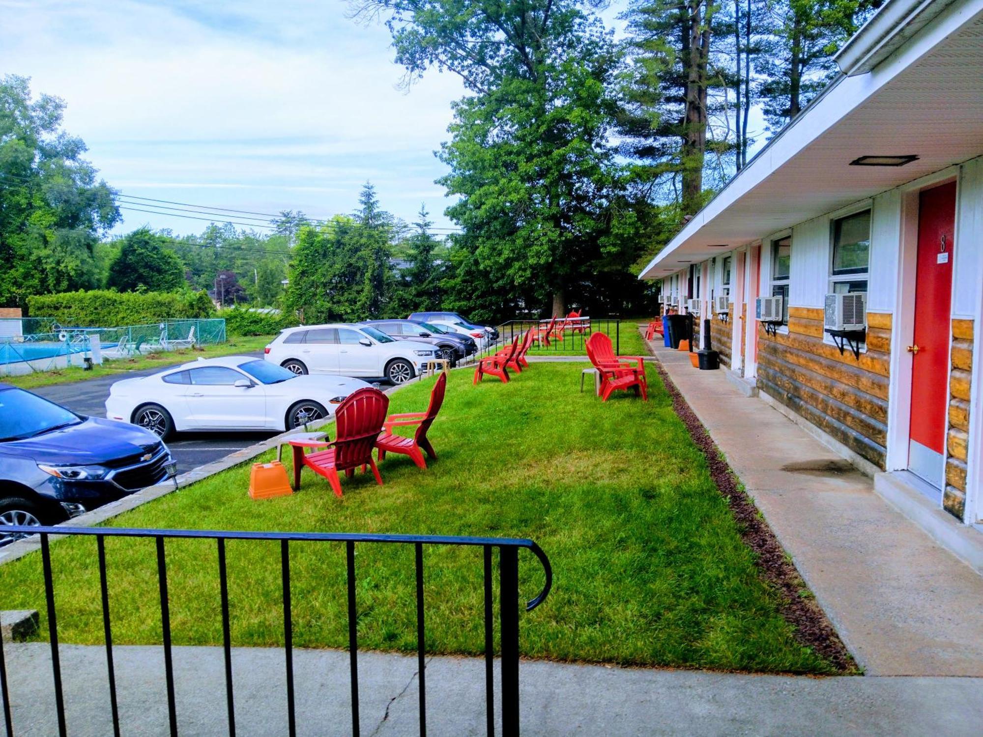 Robin Hood Motel Saratoga Springs Dış mekan fotoğraf