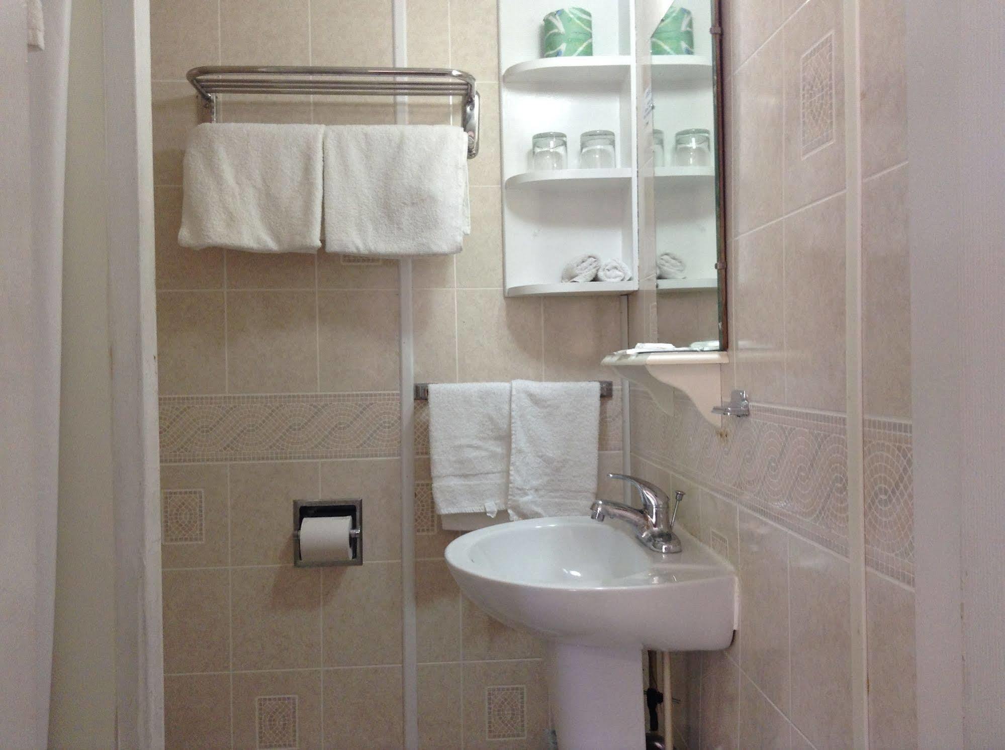 Robin Hood Motel Saratoga Springs Dış mekan fotoğraf